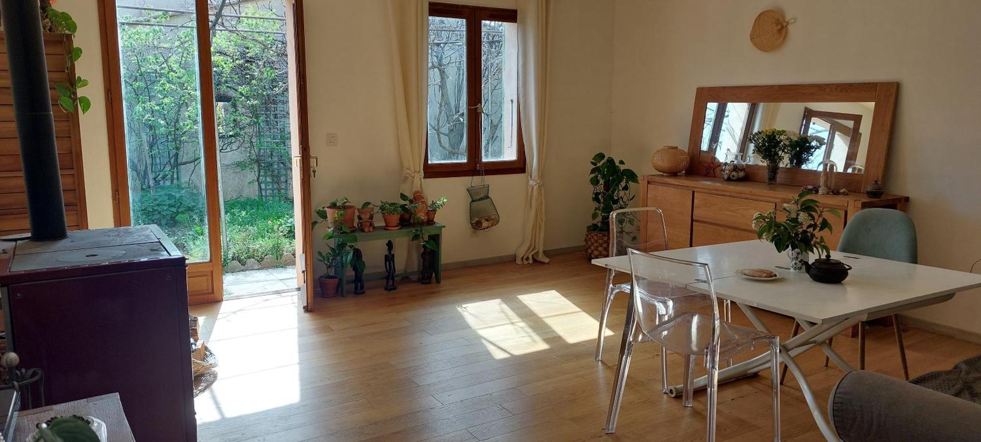 Villa 80 M2 Jardin Terrasse 3 Chambres Provence Volx Extérieur photo